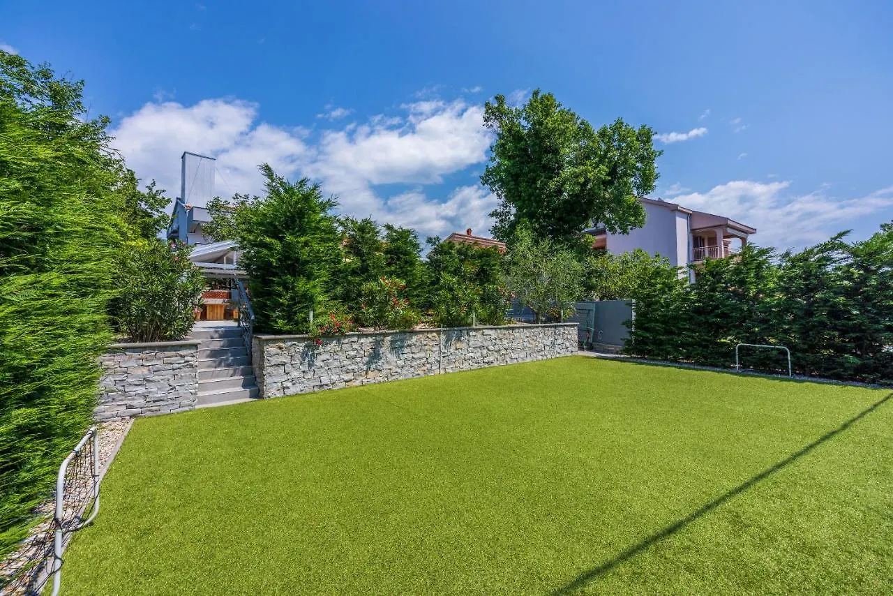 Villa Mayer Jadranovo 0*,  Hırvatistan