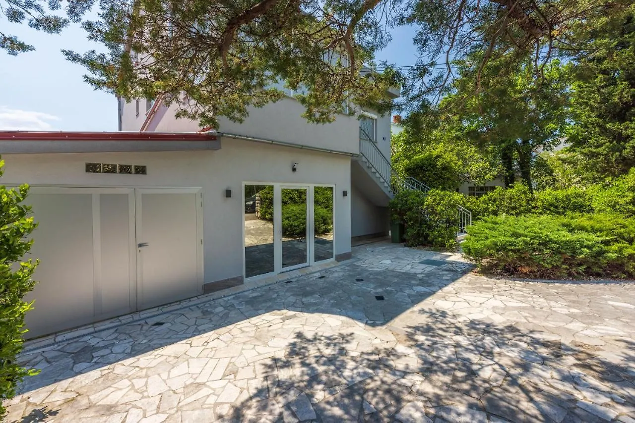 Villa Mayer Jadranovo